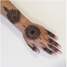 HENNA TATTOO