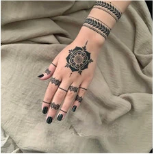 HENNA TATTOO