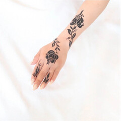 HENNA TATTOO