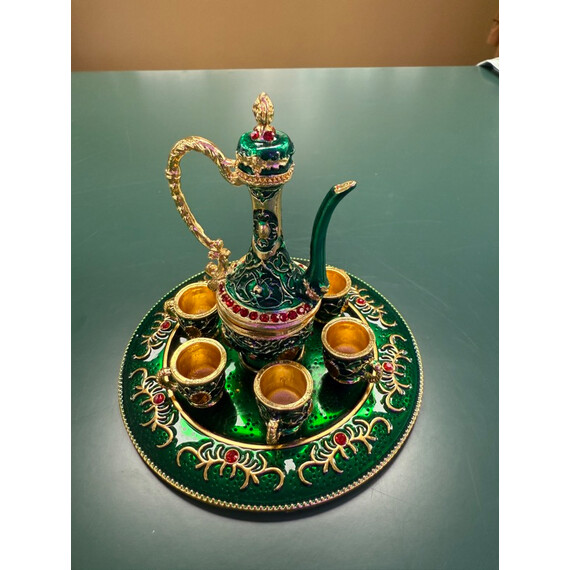 HANDCRAFTED PERSIAN FIGURINE 4 INCHES