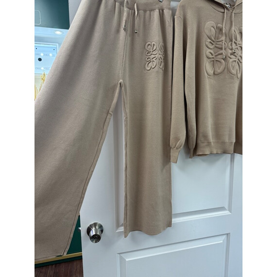 MODEST CO-ORD SWEATER