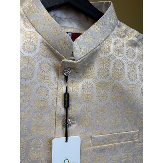 MEN EMBROIDERED WAISTCOAT