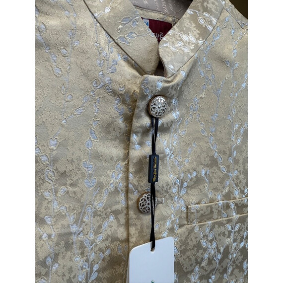 MEN EMBROIDERED WAISTCOAT