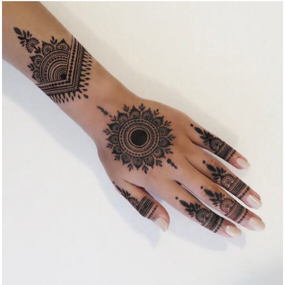 HENNA TATTOO