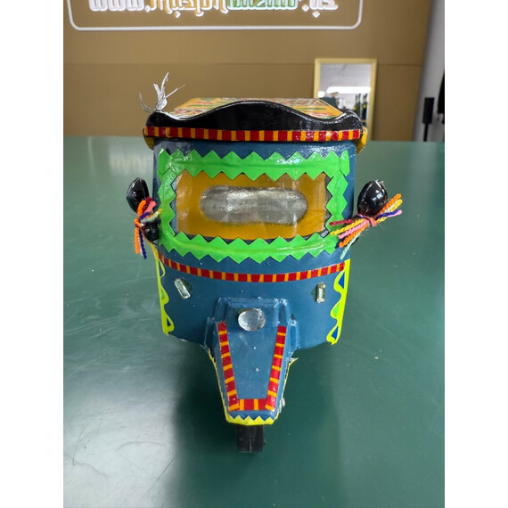 DECORATIVE PAKISTANI TRUCK ART RICKSHAW